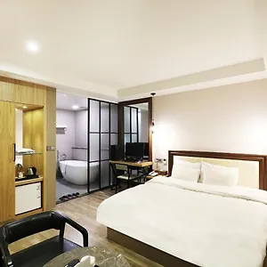 Hotel Mind, Seúl